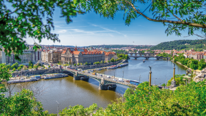 Kuvassa on Praha.